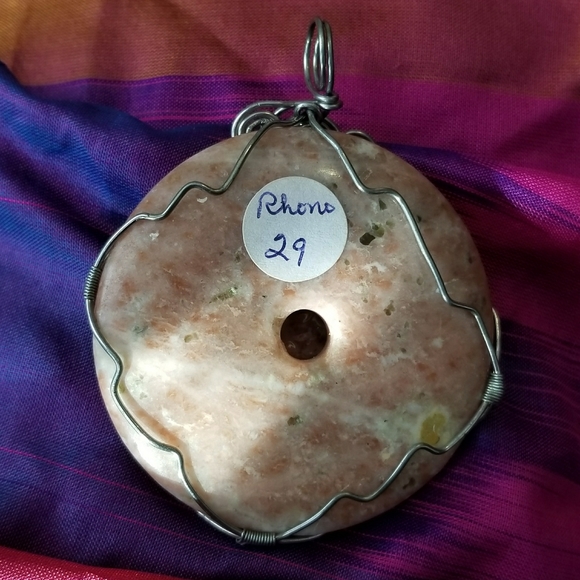 Peach stone wire wrapped pendant silver handmade hand crafted boho - Picture 3 of 9